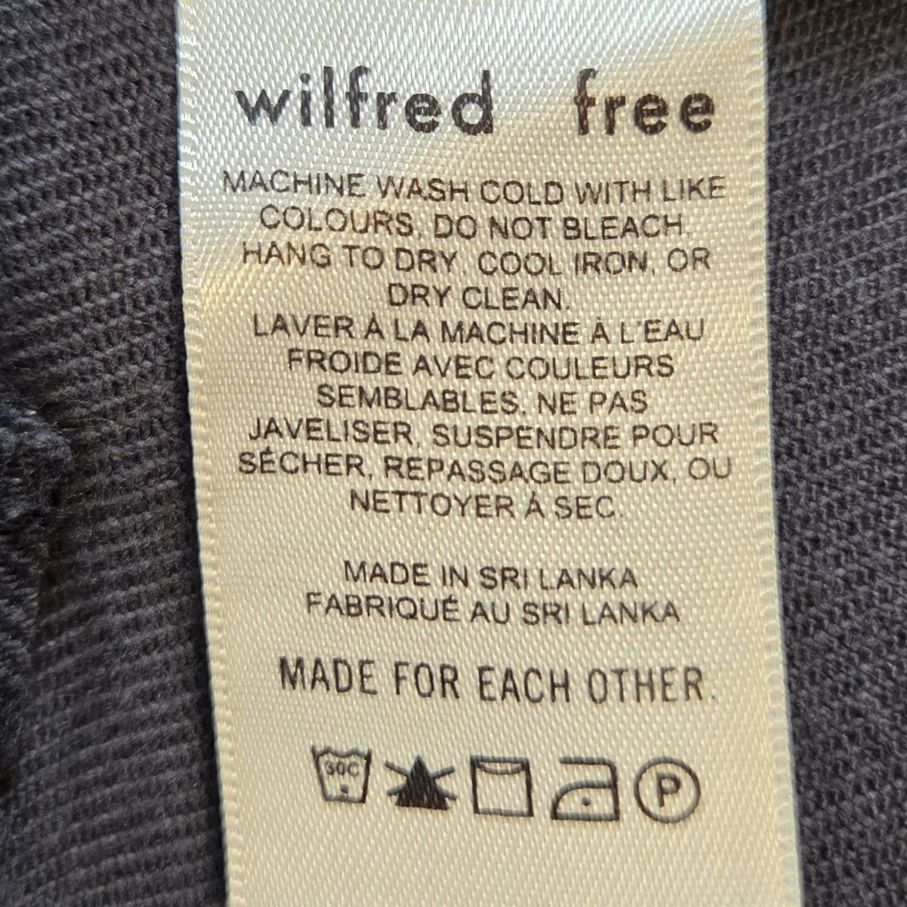 Wilfred Free Aritzia Black Cargo Pants Women’s Size 6 Adjustable Ankle - Picture 8 of 9